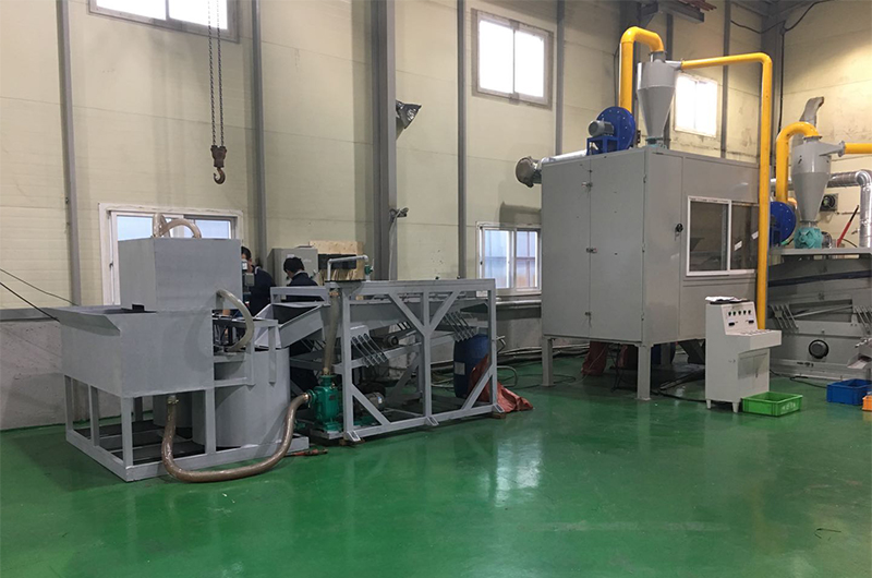 濕式銅米機(jī)作業(yè)現(xiàn)場(chǎng)